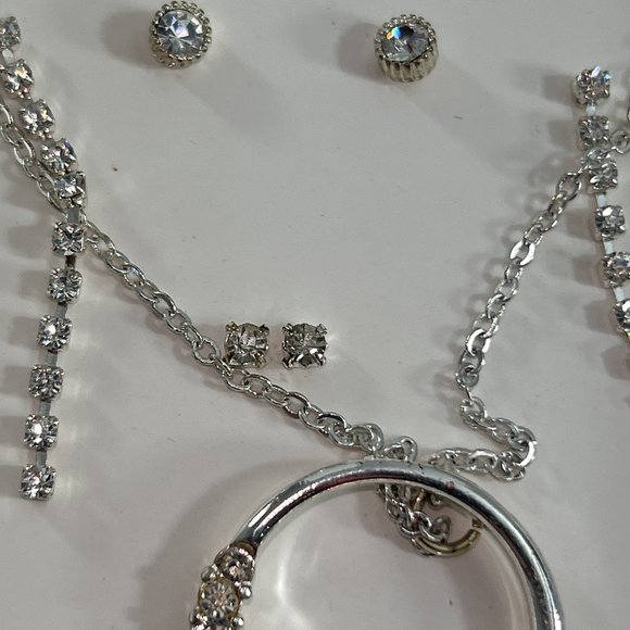 Genuine Crystal 8" Necklace Pendant 3 Earring Silver Tone Set Boxed New - Picture 4 of 9